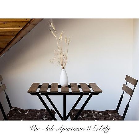 Var-Lak Apartman إغير المظهر الخارجي الصورة