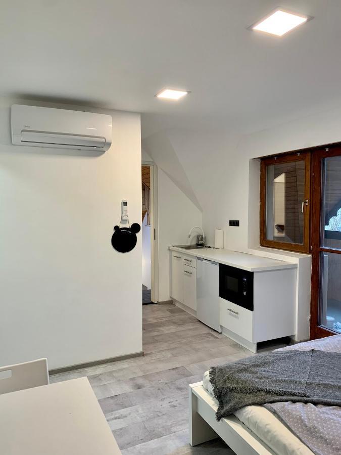 Var-Lak Apartman إغير المظهر الخارجي الصورة