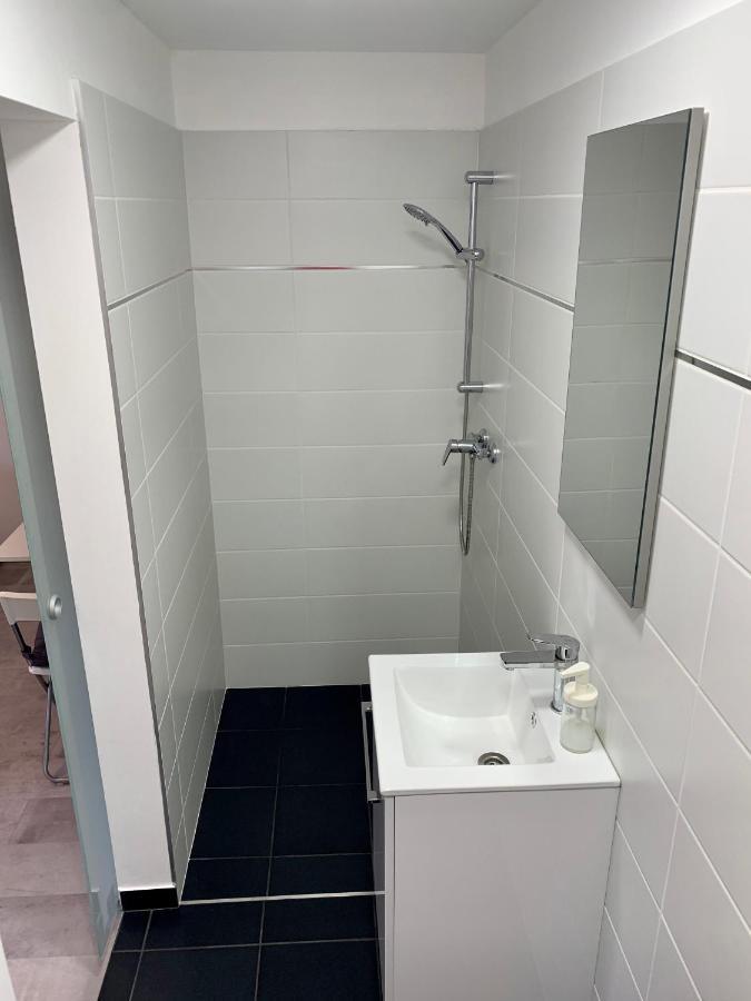 Var-Lak Apartman إغير المظهر الخارجي الصورة