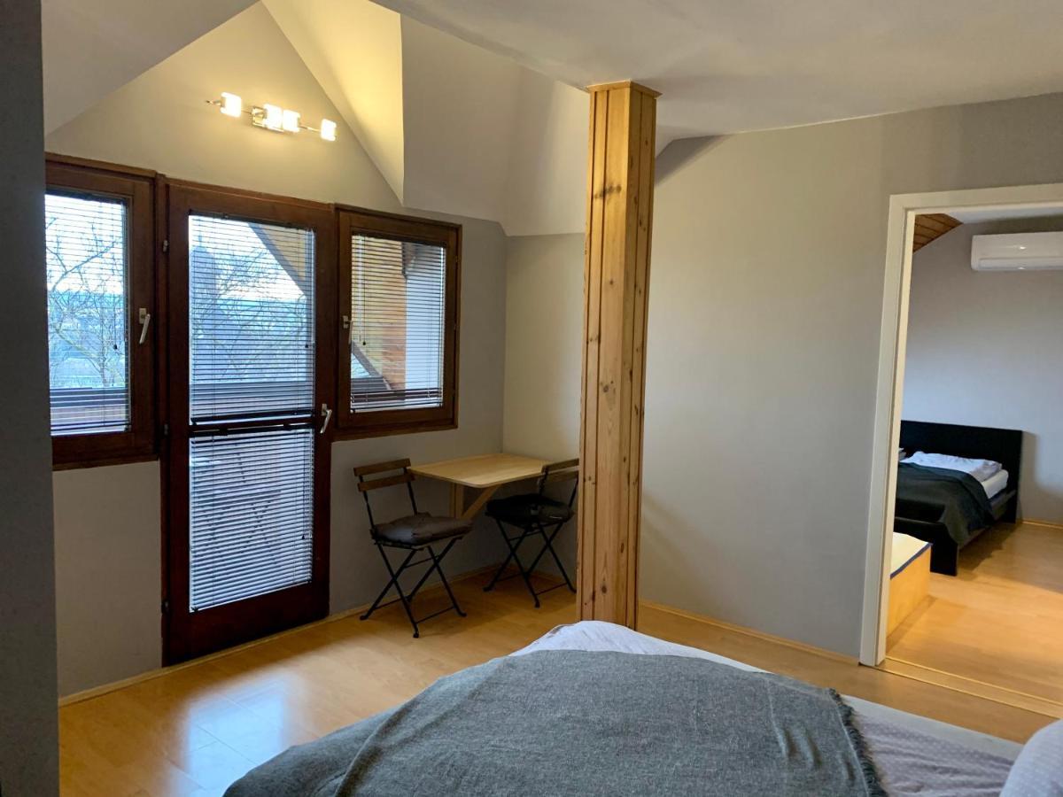 Var-Lak Apartman إغير المظهر الخارجي الصورة